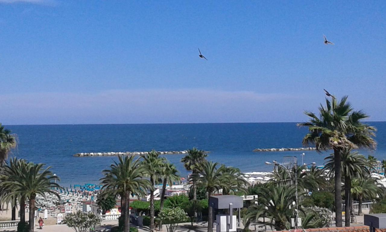 Hotel La Palazzina San Benedetto del Tronto Buitenkant foto